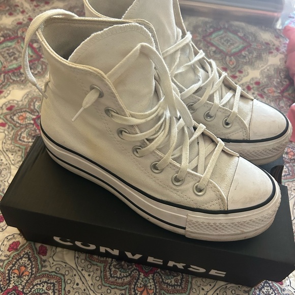 Platform White Converse Size: 5.5 - Picture 2 of 5